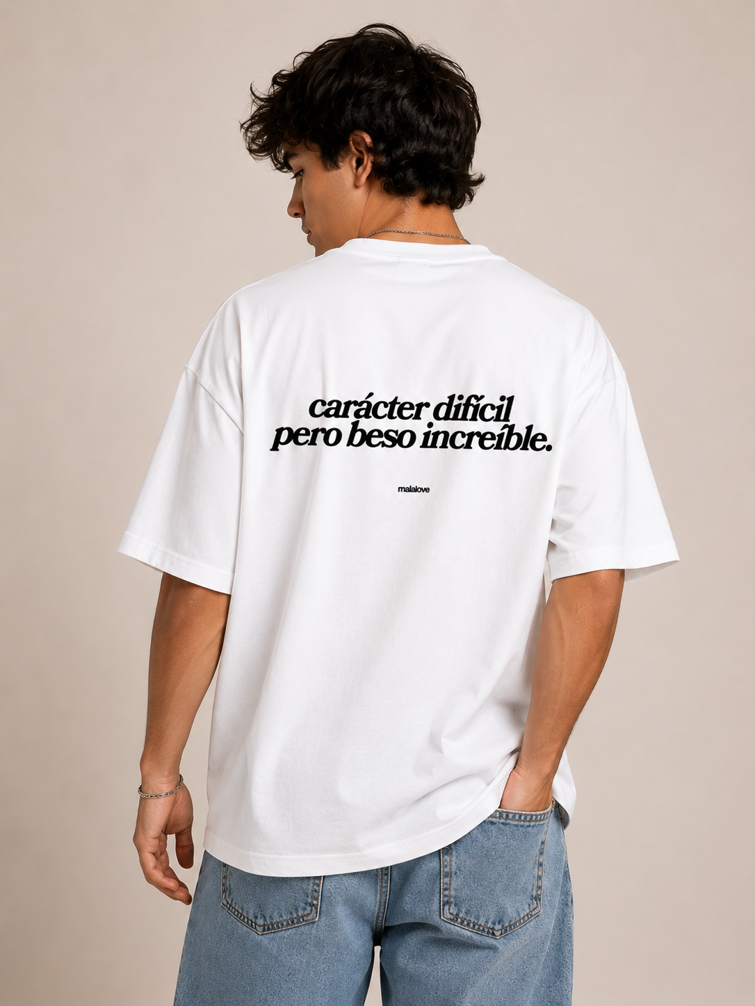 Carácter White T-Shirt